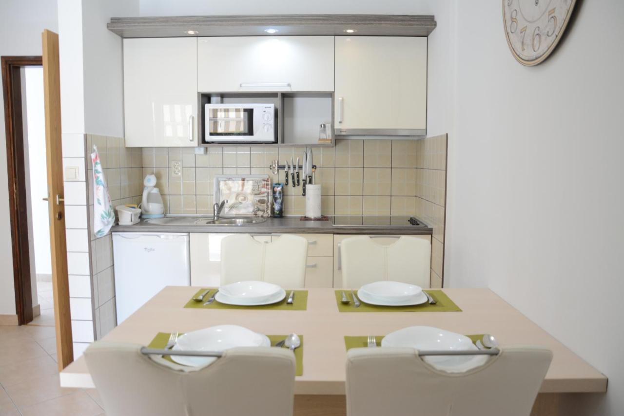 Apartments Marina Ražanac エクステリア 写真