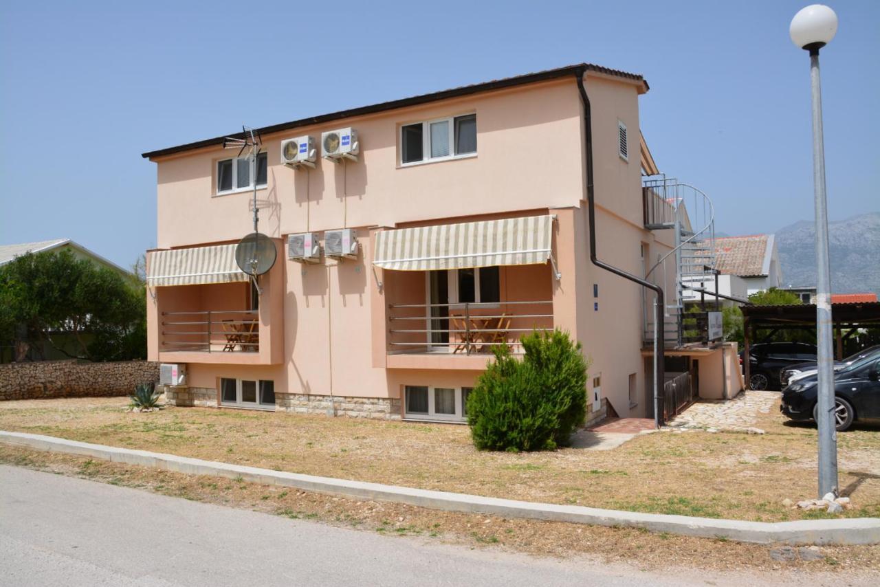 Apartments Marina Ražanac エクステリア 写真