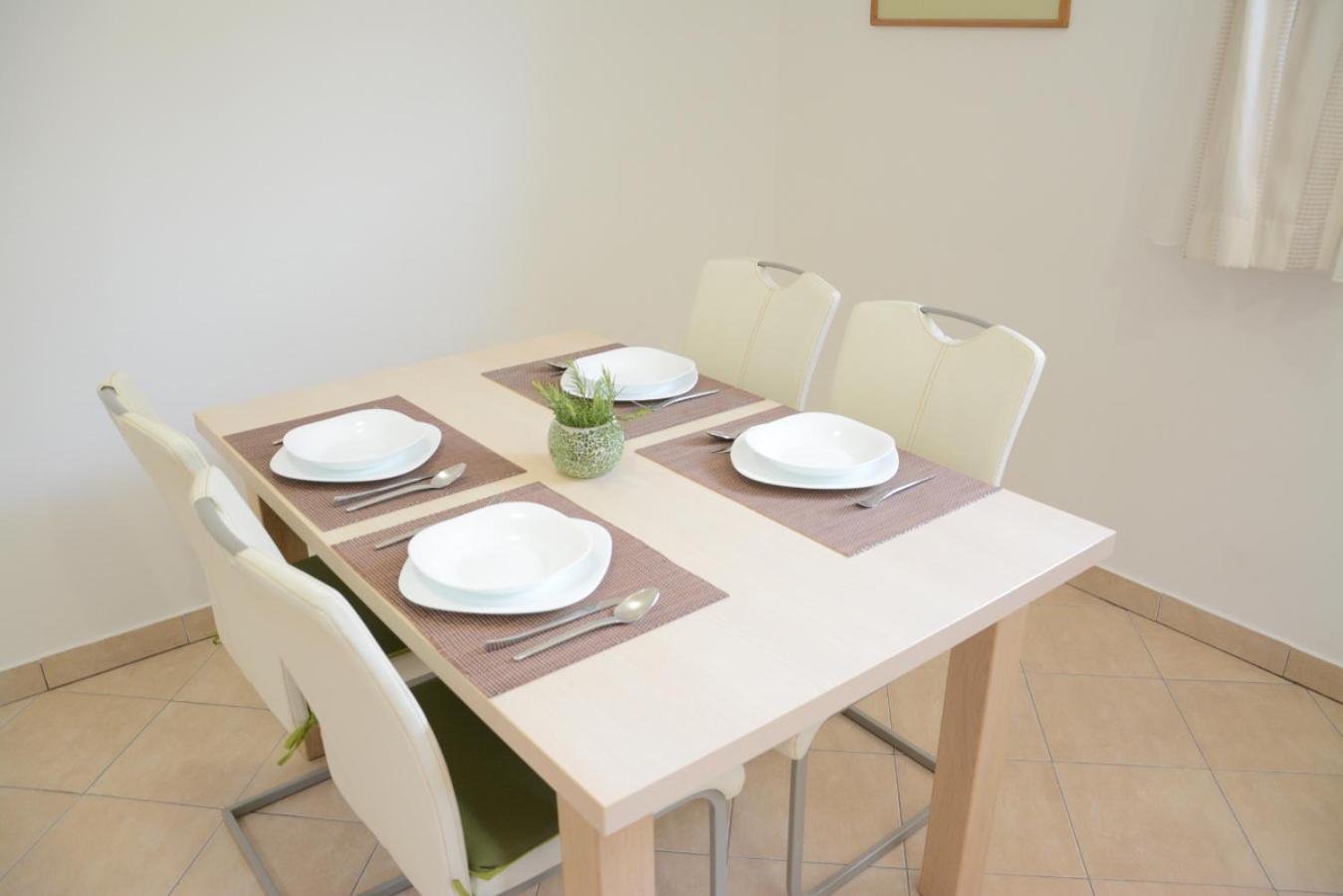 Apartments Marina Ražanac 部屋 写真